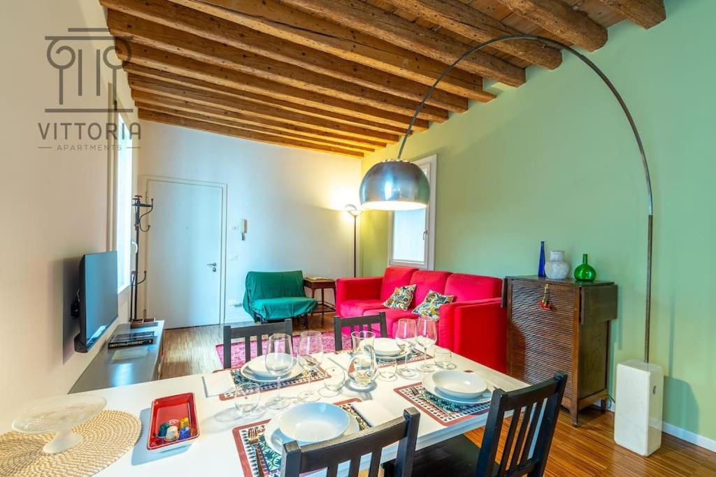 Vittoria Apartments: Soccorso Soccorsetto 维琴察 外观 照片